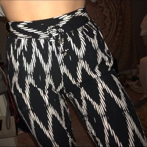 Patterned pants